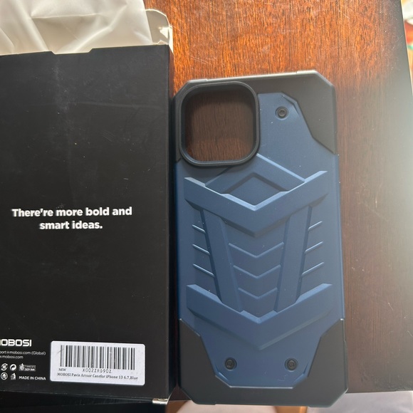 new in packaging - iPhone 13 plus case & screen protector set - Picture 6 of 10